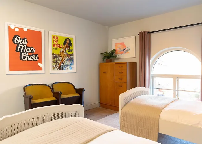 Apartman Stylish Seaside With King Beds And Parking Scarborough