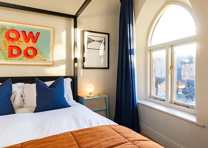 Stylish Seaside With King Beds And Parking Scarborough