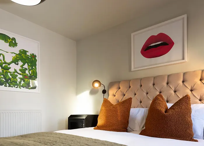 Stylish Seaside With King Beds And Parking * Scarborough